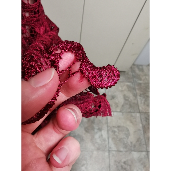 Wine red lace dress size 6-8 - Picture 6 of 7